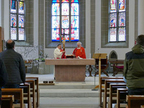 Karfreitgasliturgie und Karfreitagsprozession in Naumburg (Foto: Karl-Franz Thiede)